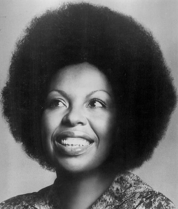Roberta Flack: A Timeless Voice in Music (1937–2025)